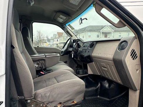 Used 2009 Ford F250 XL image 28