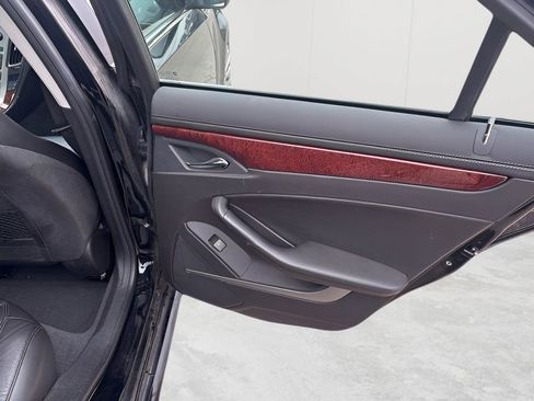 Used 2010 Cadillac CTS Premium RWD image 8