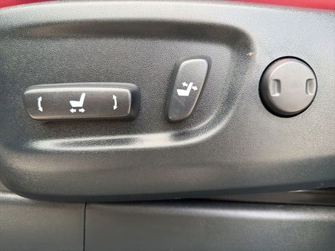 Used 2023 Lexus GX 460 Premium w/ Accessory Package AWD/4WD image 22