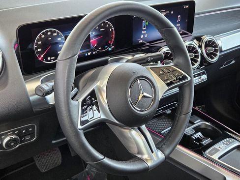 Certified 2026 Mercedes-Benz GLB 250 image 25