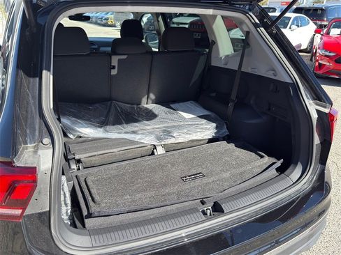 New 2024 Volkswagen Tiguan S image 30