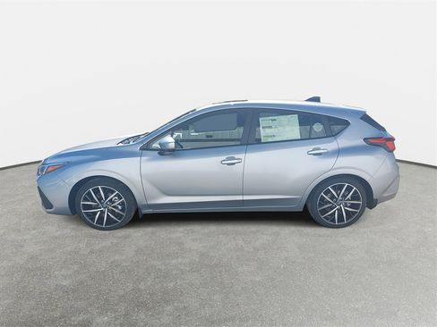 Used 2025 Subaru Impreza 2.0i Sport image 8