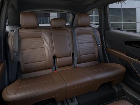 New 2026 Lincoln Nautilus Reserve image 11