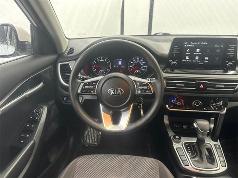 Used 2021 Kia Seltos LX image 22