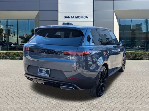 New 2026 Land Rover Range Rover Sport SE image 2