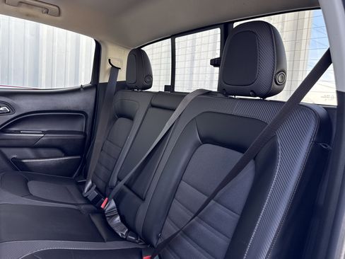 Used 2022 GMC Canyon AT4 image 24