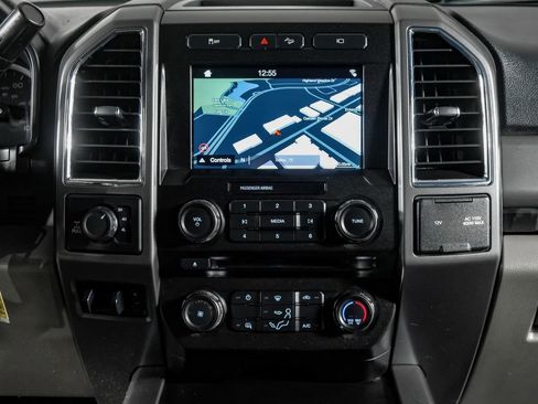 Used 2017 Ford F250 XLT w/ XLT Value Package AWD/4WD image 23