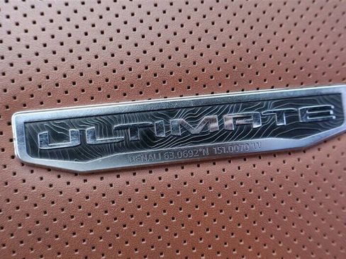 Used 2024 GMC Sierra 3500 Denali Ultimate AWD/4WD image 28