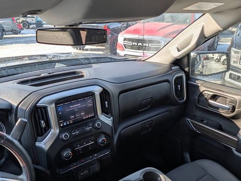 Used 2020 Chevrolet Silverado 1500 LT image 24