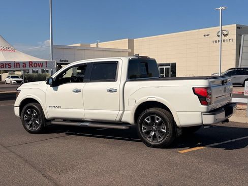 Certified 2023 Nissan Titan Platinum Reserve w/ Moonroof Package AWD/4WD image 4