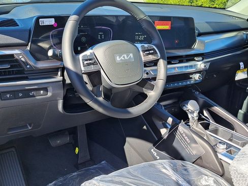 New 2025 Kia Telluride S image 7