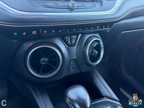 Used 2019 Chevrolet Blazer Premier w/ Sun and Wheels Package image 22