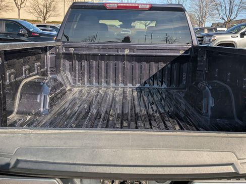 Used 2023 Chevrolet Silverado 1500 LT image 34