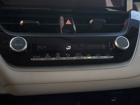 Certified 2023 Toyota Corolla LE image 25