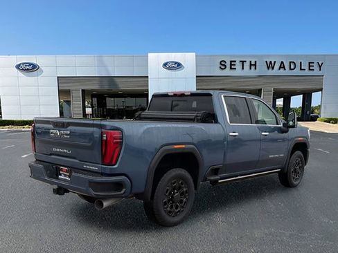 Used 2025 GMC Sierra 3500 Denali Ultimate image 7