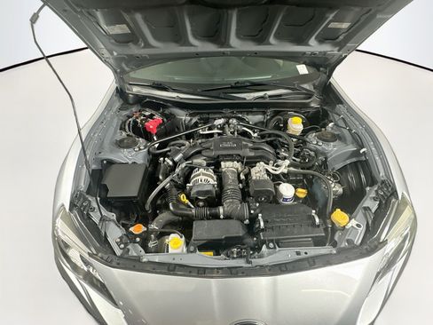 Used 2017 Subaru BRZ Limited w/ Popular Package #3 RWD image 28