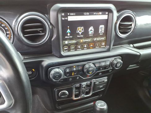 Used 2022 Jeep Wrangler Unlimited Sahara image 22