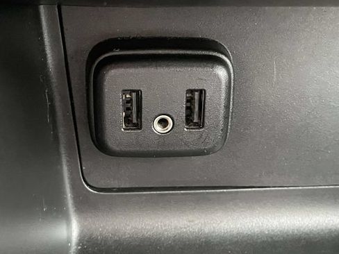 Used 2021 Chevrolet Colorado W/T w/ WT Convenience Package RWD image 20