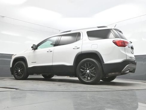 Used 2018 GMC Acadia SLT FWD image 46