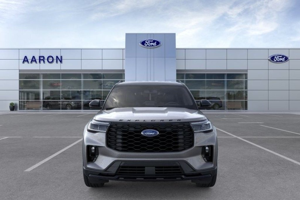 Used 2025 Ford Explorer ST-Line w/ Premium Package RWD image 33