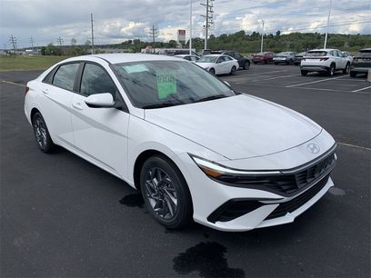 New 2025 Hyundai Elantra Blue w/ Cargo Package
