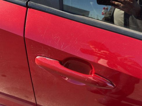 Used 2021 Toyota Corolla LE image 13