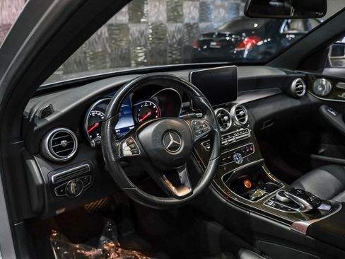 Used 2018 Mercedes-Benz C 300 Sedan image 3