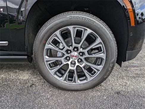 New 2026 GMC Yukon XL Denali w/ Sun & Power Step Package image 11