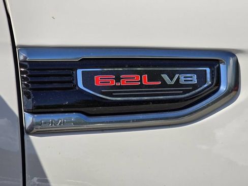 New 2026 GMC Sierra 1500 AT4 w/ Technology Package AWD/4WD image 6