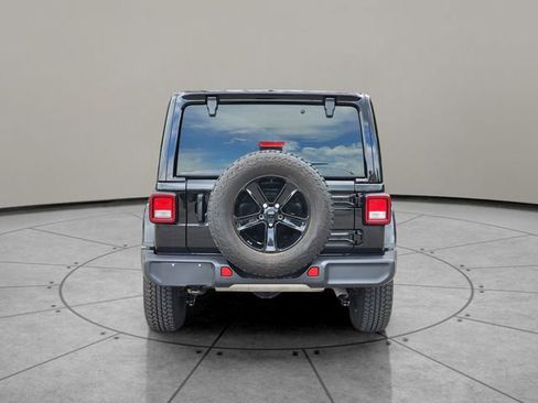 Certified 2022 Jeep Wrangler Unlimited Sahara AWD/4WD image 11