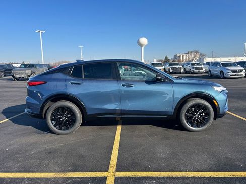 New 2026 Buick Envista Sport Touring FWD image 11