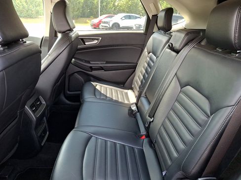 Used 2024 Ford Edge SEL AWD/4WD image 10