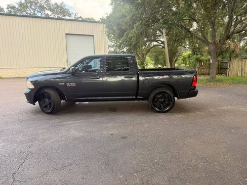 Used 2015 RAM 1500 Express RWD image 8