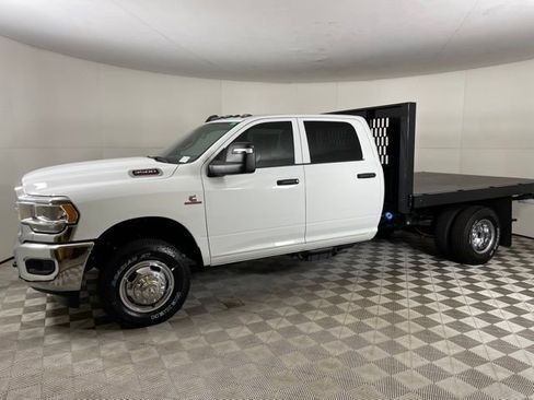 New 2024 RAM 3500 Tradesman w/ Chrome Appearance Group image 10