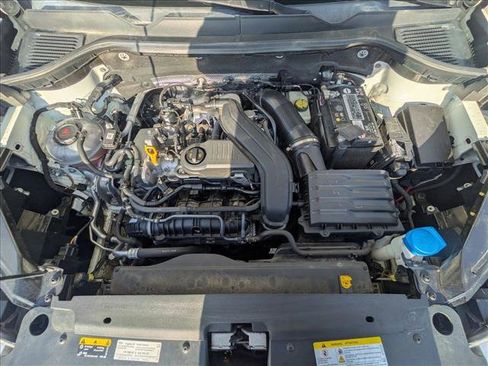 Used 2022 Volkswagen Taos S image 21