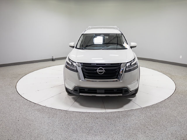 Used 2024 Nissan Pathfinder SL AWD/4WD image 30