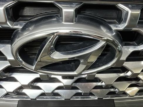 Used 2022 Hyundai Santa Fe Limited AWD/4WD image 9