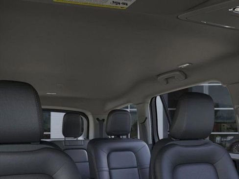 New 2026 Lincoln Aviator AWD image 22