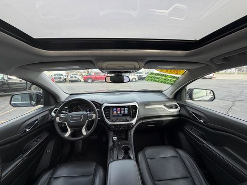 Used 2019 GMC Acadia SLT FWD image 18