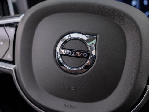 Used 2023 Volvo XC60 B5 Plus w/ Protection Package Premier AWD/4WD image 23