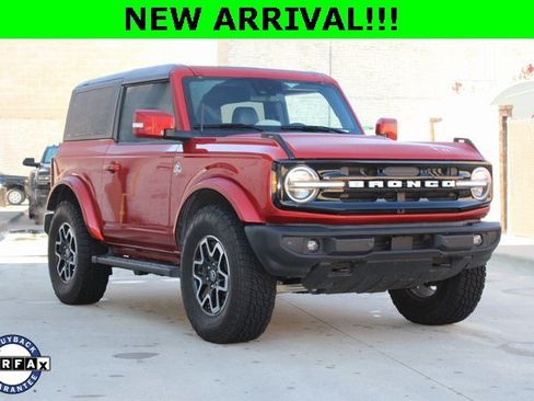 Used 2022 Ford Bronco Outer Banks image 1