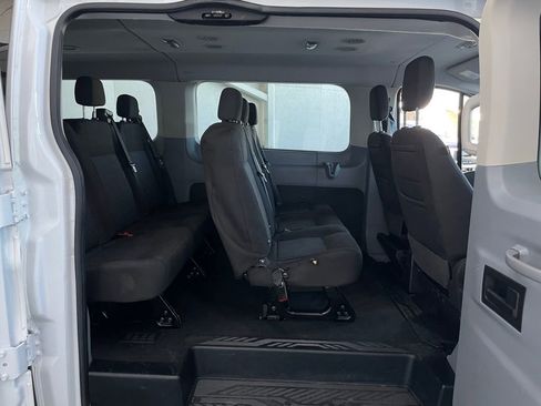 Used 2017 Ford Transit 150 XL image 18