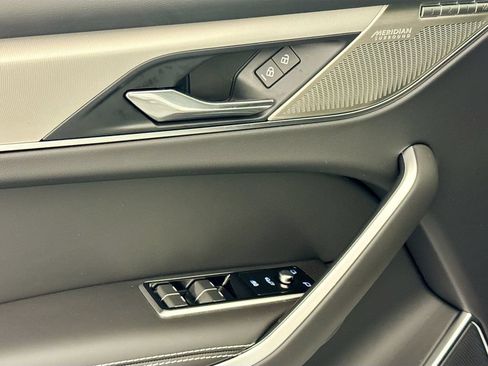 New 2026 Jaguar F-PACE R-Dynamic S AWD/4WD image 18