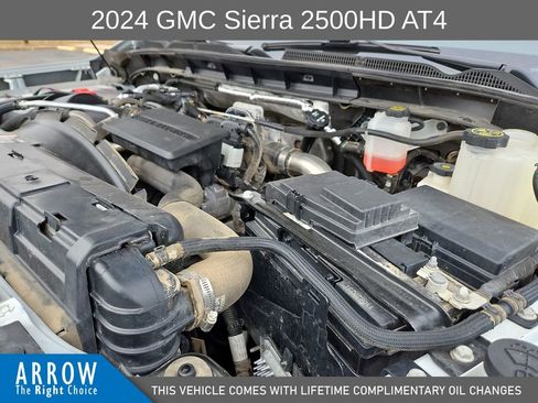 Used 2024 GMC Sierra 2500 AT4 w/ AT4 Preferred Package image 15