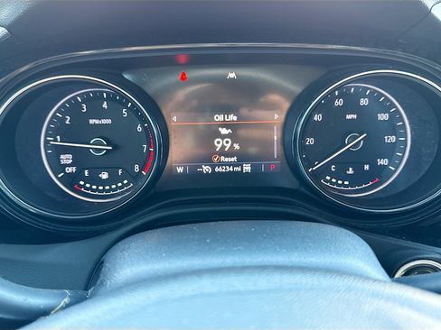 Used 2022 Buick Encore GX Select w/ Experience Buick Package AWD/4WD image 39