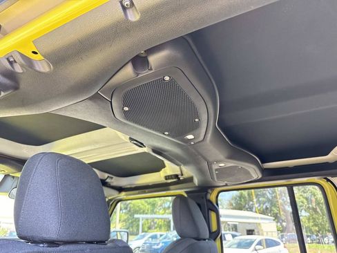Used 2024 Jeep Wrangler Unlimited Sport AWD/4WD image 17