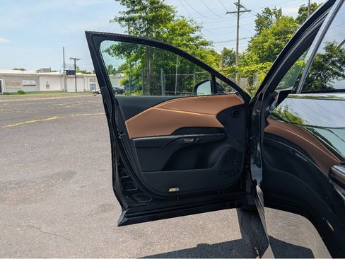 Used 2024 Lexus RX 350 Premium w/ Accessory Package (Z1) AWD/4WD image 10