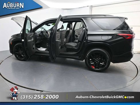 Used 2023 Chevrolet Traverse Premier w/ Redline Edition AWD/4WD image 38