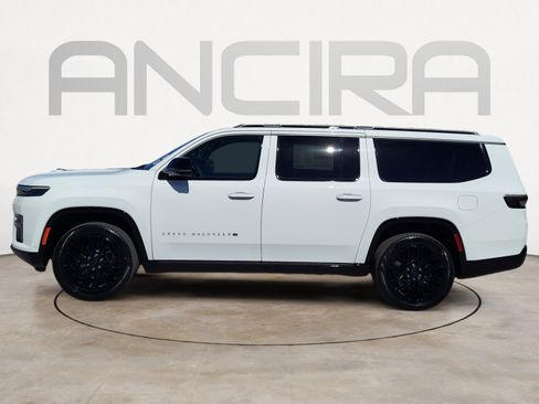 New 2026 Jeep Grand Wagoneer L Limited AWD/4WD image 7