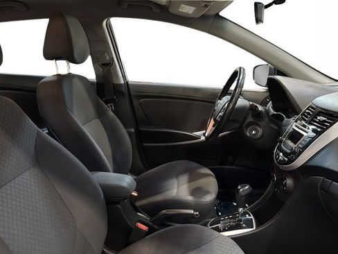Used 2014 Hyundai Accent SE FWD image 11